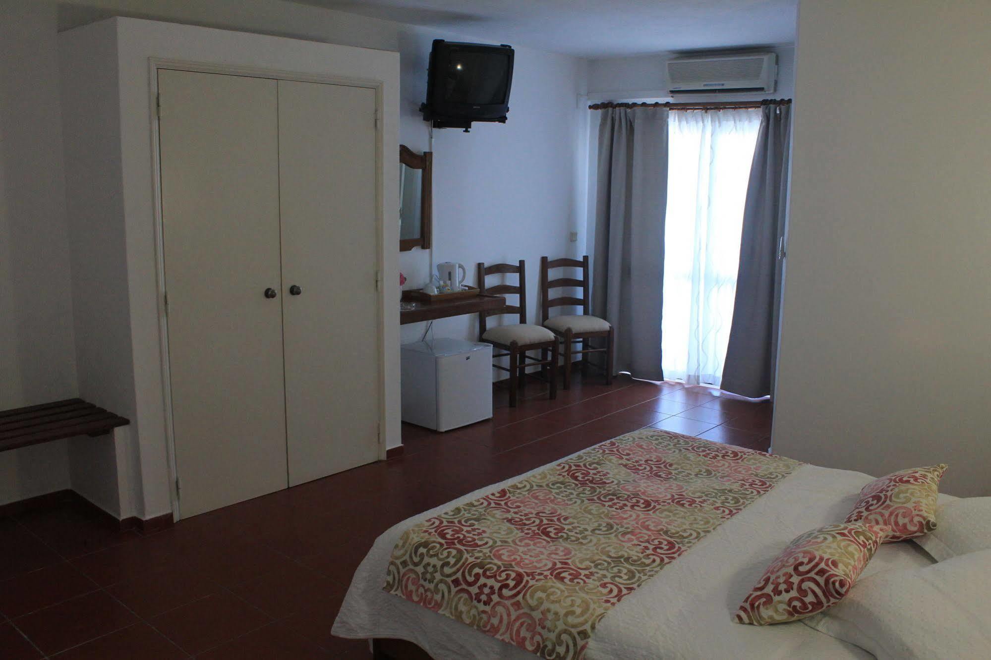 Manta Guest Bed & Breakfast Manta Rota Dış mekan fotoğraf